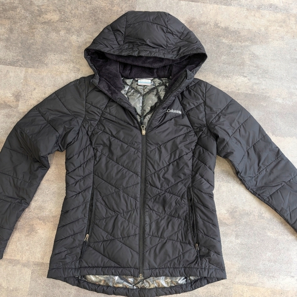 Columbia Women's Black Hooded Ski Jacket